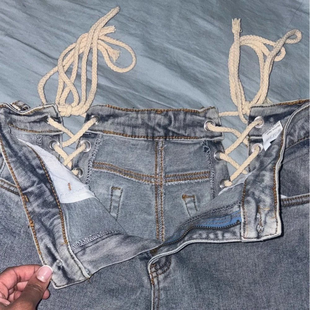 Lace-Up Denim Jeans - Picture 3 of 8